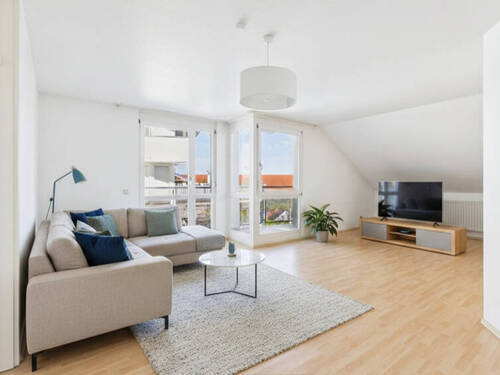 Wohnzimmer (KI) - Gepflegte Wohnung mit Aussicht 