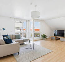 Gepflegte Wohnung mit Aussicht | Zwei Dachterassen | Tageslichtbad | TG-Stellplatz - Künzelsau