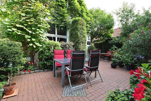 Hof - Mehrfamilienhaus, Wohnhaus mit 254,50 m&sup2; in Horstmar zum Kaufen