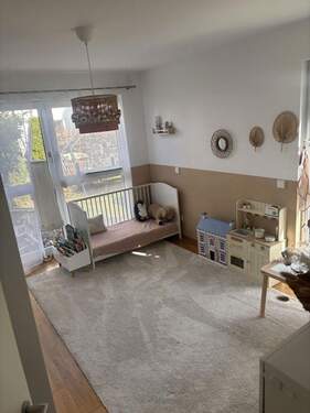 Schlafzimmer / Kinderzimmer - 