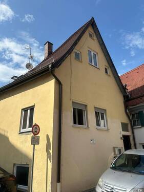 Front - Ruhige 3 ZKB Wohnung im Zentrum von Nördlingen