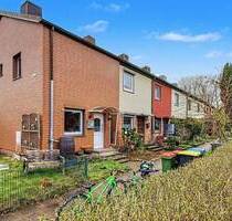 Familienfreundliches Mittelreihenhaus mit Garten und Vollkeller in Hamburg-Bramfeld - Wandsbek