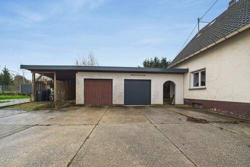 Garagen - Einfamilienhaus mit 143,40 m&sup2; in Landscheid zum Kaufen
