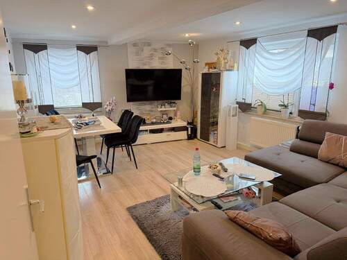 Wohnzimmer - Helle gemütliche Wohnung in ruhiger Lage