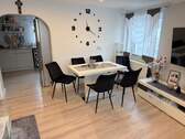 Essplatz mit Durchgang zur Küche - 2 Zimmer Etagenwohnung zur Miete in Mistelgau / Obernsees