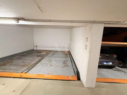 Tiefgaragenstellplatz - 