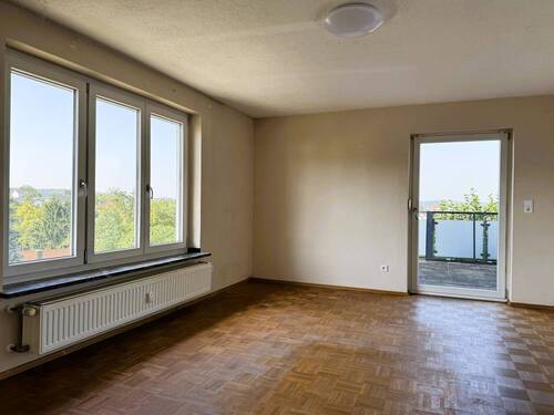 OG Zimmer mit Zugang zum Balkon - 