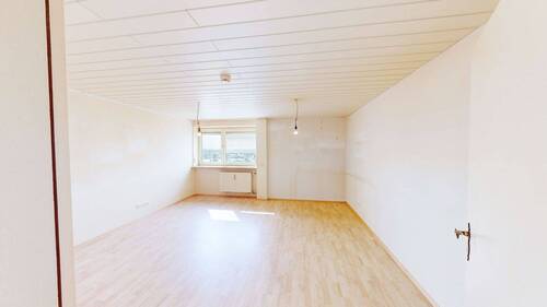 Wohnzimmer - 3 Zimmer Etagenwohnung in Ingolstadt