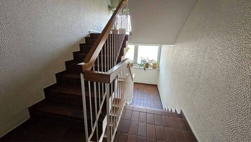 Treppenhaus - 3 Zimmer Etagenwohnung in Lüneburg