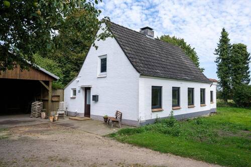 Front des Abnahmehauses - 