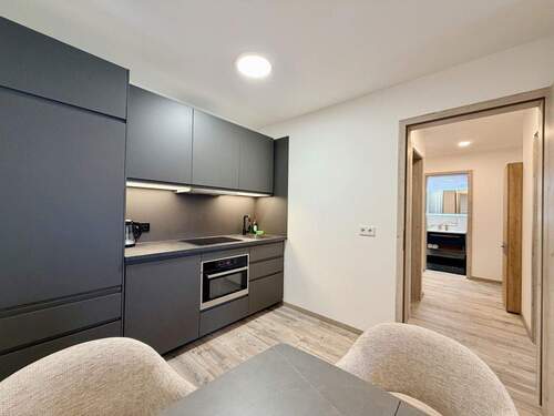 Bild 1 - Neubau möblierte 3-Zimmer-Wohnung im Stadtzentrum, mit offizieller Genehmigung für Ferienwohnung