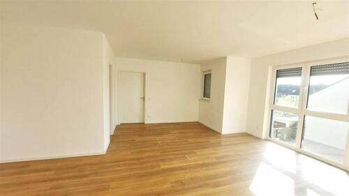 Wohnbereich - 3 Zimmer Etagenwohnung in Leverkusen