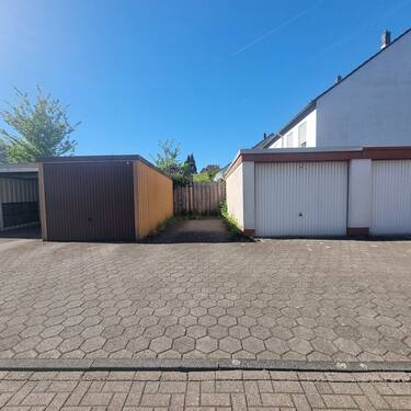 Stellplatz - Mehrfamilienhaus, Wohnhaus mit 109,00 m&sup2; in Bottrop zum Kaufen