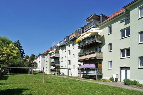 Rückansicht - Frisch renoviert in Briesnitz - 360,00&nbsp;EUR Kaltmiete, ca.&nbsp; 43,00&nbsp;m&sup2;&nbsp;Wohnfl&auml;che