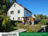 Titelbild - Solides Einfamilienhaus mit Balkon & Loggia