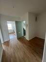 Flur - renovierte Wohnung, HH-Farmsen, 2,5 Zimmer Wohnung im EG mit Terrasse !Bitte beachten Sie unsere Fragen!