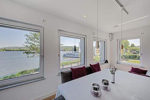 Wohnzimmer - 6 Zimmer Mehrfamilienhaus, Wohnhaus zum Kaufen in Wetter