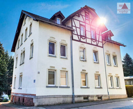 Hausansicht - charmante 2-Raum Wohnung in Rödlitz - 1 Monat kaltmietfrei!