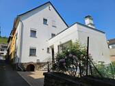 Interessantes Anwesen mit 2 Stellplätzen - Bei Cochem: Einfamilienhaus mit Potenzial - auch als Ferienhaus oder WG nutzbar
