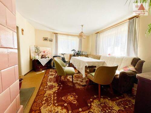 Wohnzimmer mit Kachelofen - 