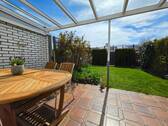 Große Terrasse mit neuer Glasüberdachung und Besch - 