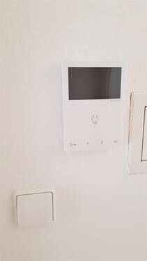 Moderne Türkommunikation mit Kamera - 
