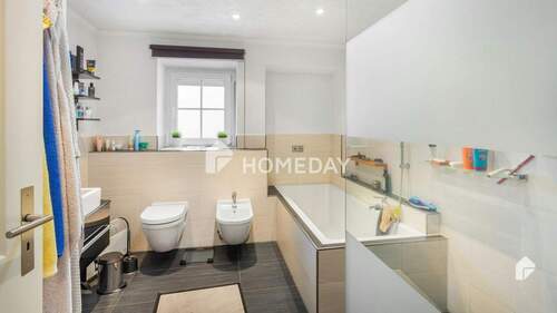 1. OG Badezimmer 2 - 