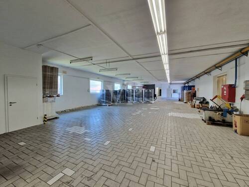 Lagerhalle - 