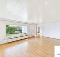 Freistehendes Einfamilienhaus in Hargesheim mit großem Garten & Garage - ab sofort bezugsfrei