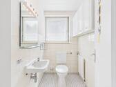Gäste WC mit Tageslicht EG - 