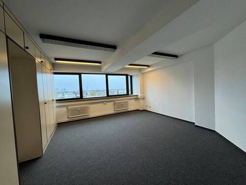4. OG Raum 414.jpg - 