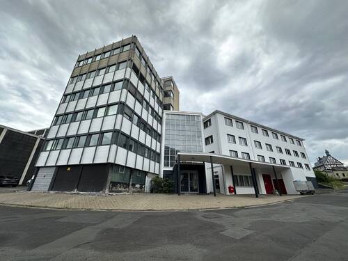 01_IMG_5585.jpg - Büro Praxisräume Gewerbefläche Lagerräume