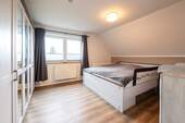Schlafzimmer DG - 
