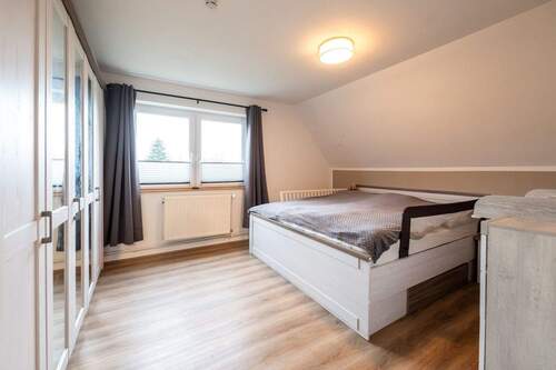 Schlafzimmer DG - 