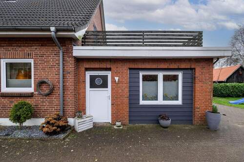 Ehemalige Garage - Einfamilienhaus mit 106,00 m² in Struckum zum Kaufen