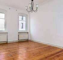 Elegante Stuckaltbauwohnung mit Potential nahe Brosepark! - Berlin Niederschönhausen