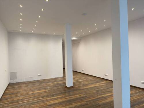 Durchgang zu Sozial - 