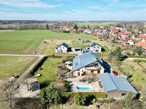 Lage des Hauses am Rande eines Naturschutzgebietes - 