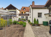 Garten und Rückansicht - 