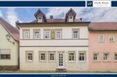 Titelbild - Denkmalgeschütztes Unikat mit barocken Details, schönem Garten, Garage und Stellplätzen