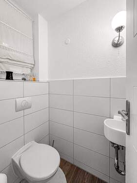Gäste-WC im Erdgeschoss - 
