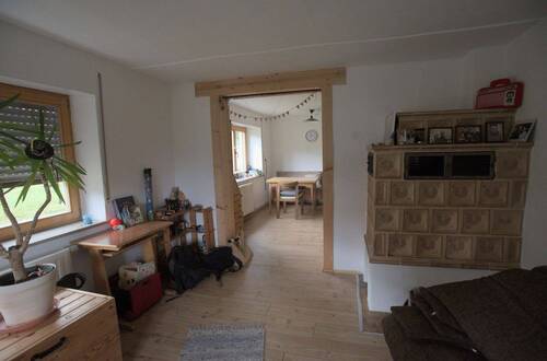 Wohnzimmer, Blick zur Küche - 