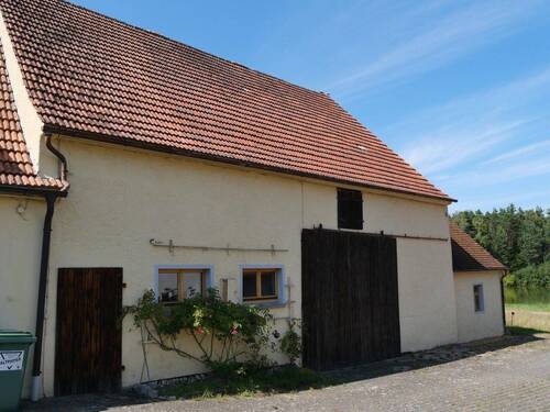 Haus, Scheune, Garage, Ostenn - Bauernhaus, Landhaus mit 100,00 m² in Ehingen zum Kaufen