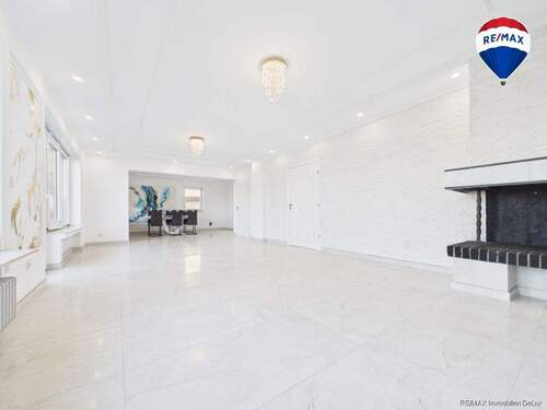 REMAX Immobilien DeLux Einfamilienhaus Wohn-/Esszimmer Saarlouis Mark Borowicz - Einfamilienhaus mit 268,00 m&sup2; in Saarlouis zum Kaufen