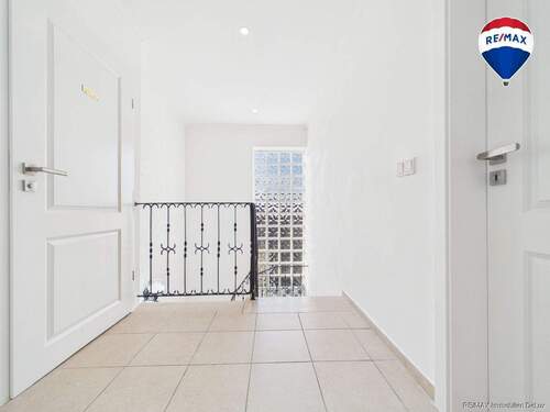 REMAX Immobilien DeLux Einfamilienhaus Diele Saarlouis Mark Borowicz - 