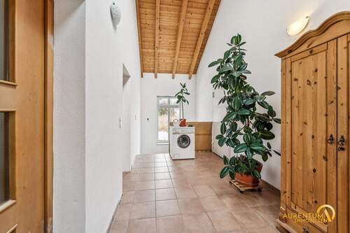 Eingangsbereich - Einfamilienhaus mit 167,00 m&sup2; in Vilsheim zum Kaufen