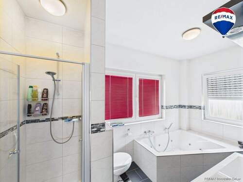 RE/MAX Immobilien DeLux Haus Konz - Roscheider Hof - 