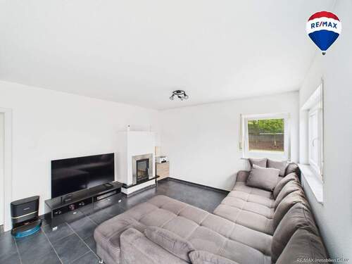 RE/MAX Immobilien DeLux Haus Konz - Roscheider Hof - 