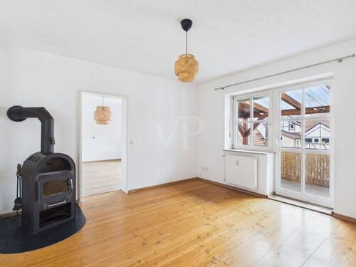 Wohnzimmer mit Balkon - 