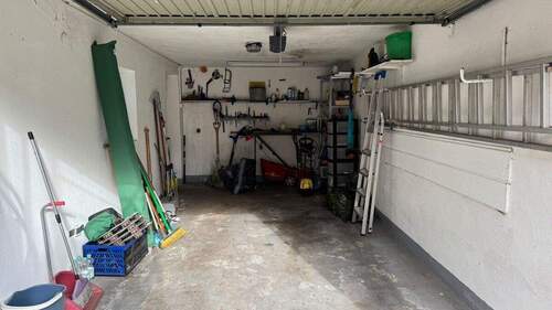 Garage - 